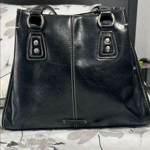 Nine & Co Handbag - Black w/Silver Hardware